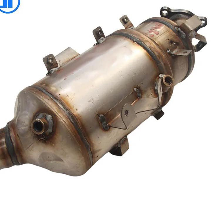 Catalyseur Mitsubishi Triton 2,4 l 2015 à particules Diesel 2021