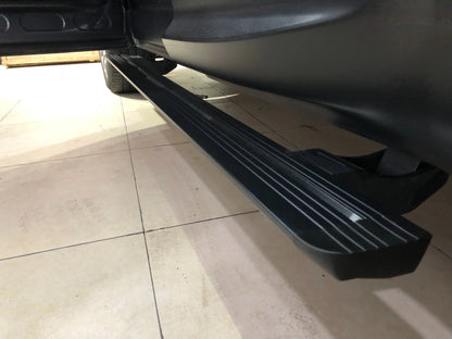 Wholesale Customization of High-quality Electric Side Pedals Suitable for Land Rover Range Rover