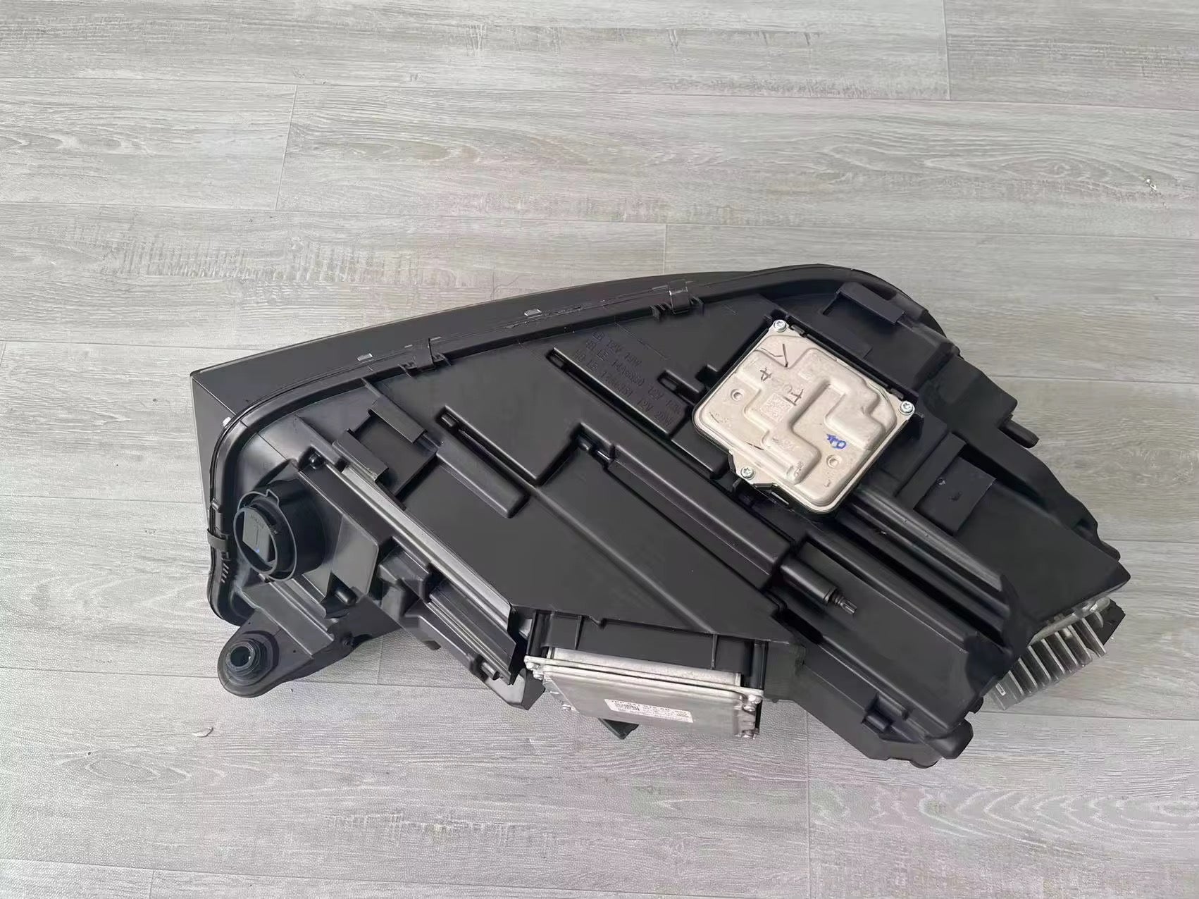 Feux avant Audi Q5 headlamp Audi Q5 phare Audi Q5