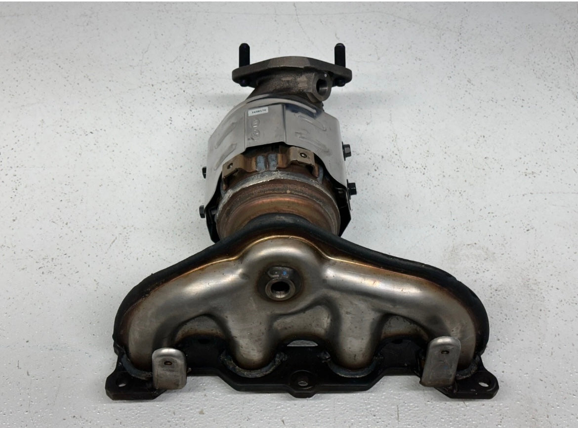 Catalytic converter Catalyseur Hyundai /kia 2.4l 
28510-2G260 28510-2G370 285102G260 285102G370