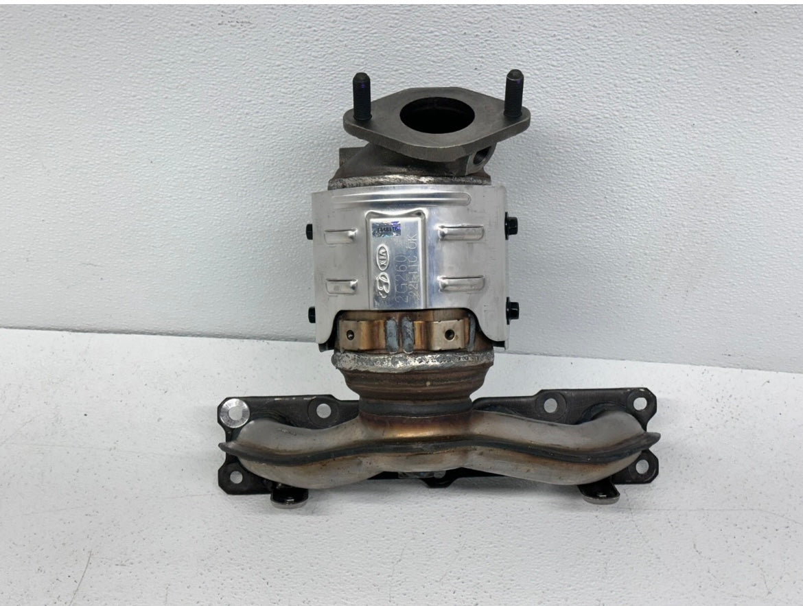 Catalytic converter Catalyseur Hyundai /kia 2.4l 
28510-2G260 28510-2G370 285102G260 285102G370